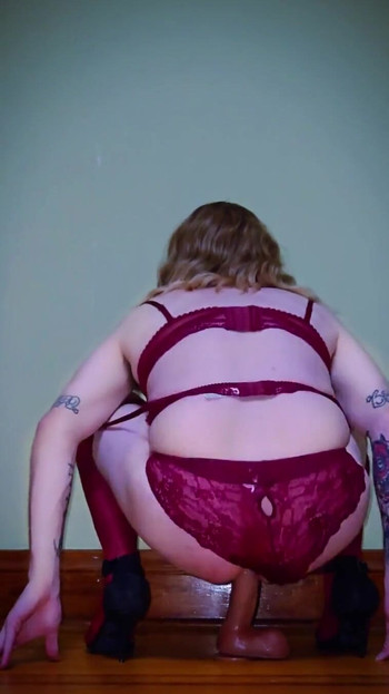 Chloe Cox - Kurva koja curi spermom | Isječak 1