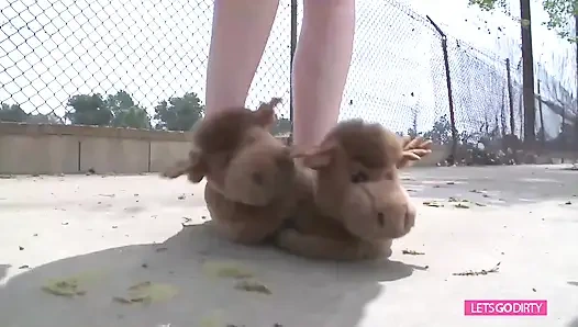 Retro sarışın genç kız sikişiyor