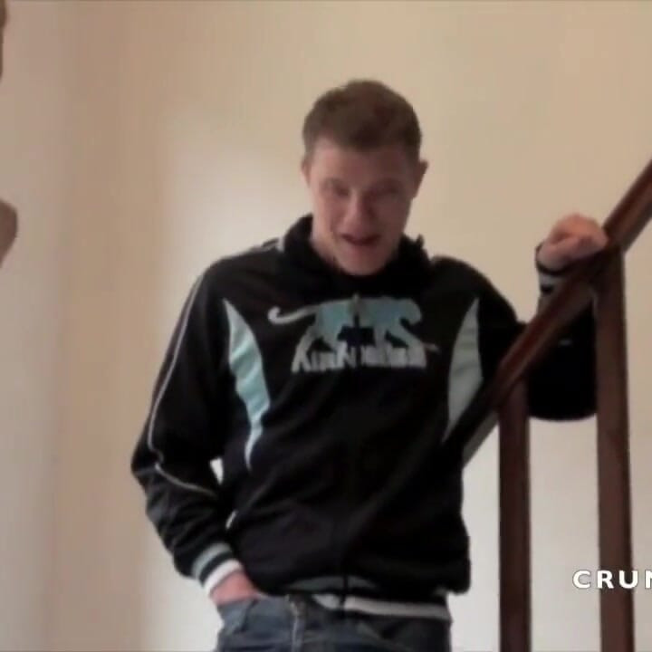 Twink fucked by the XXL cock o sexy top blond boy