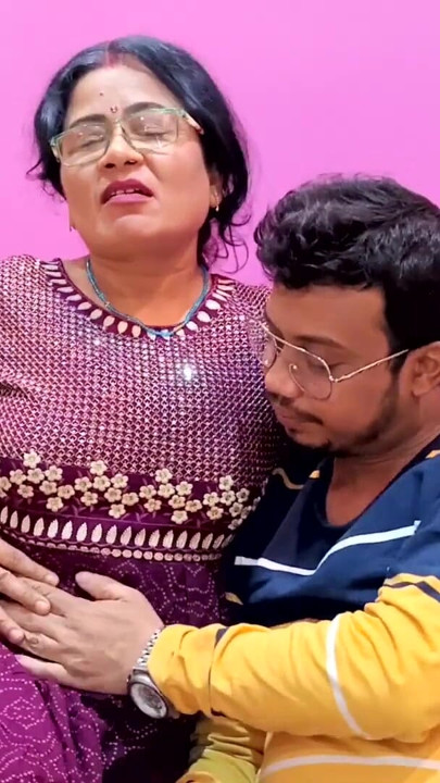 Professora de envelhecimento do sara hua hua pussy fuck karte hain koi aluno,, thokta hain apne big penis se se | Clipe 1