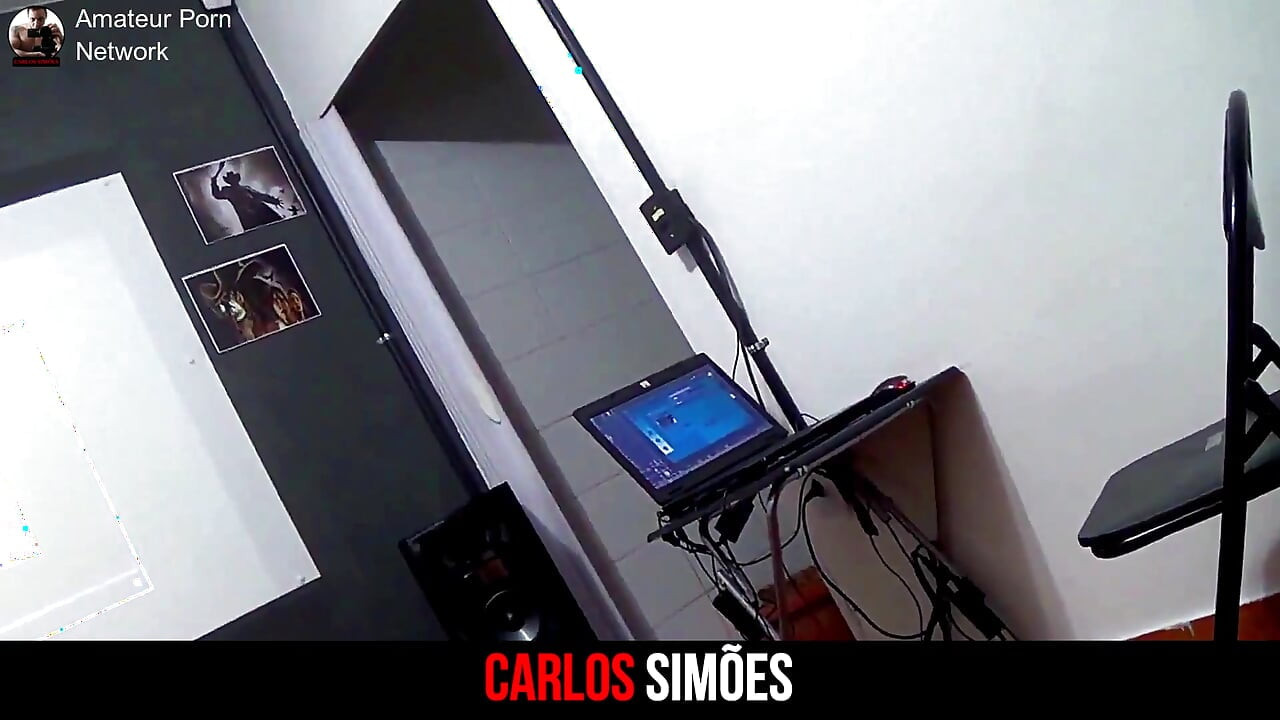 Saya memberikannya blowjob di dapur saya hari ini