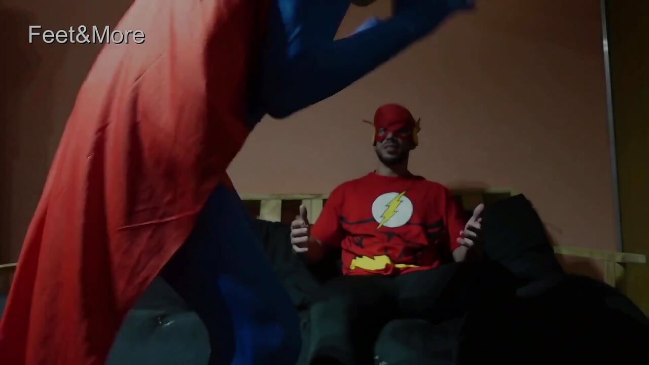 Superman Sniff Flash