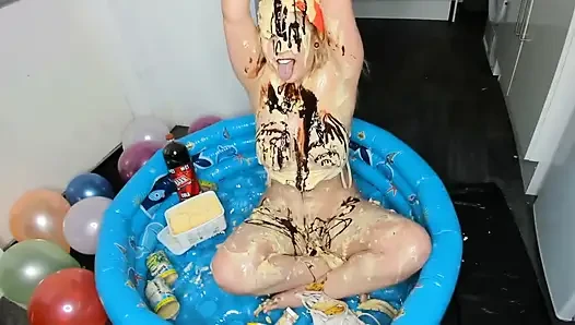 Holly kitten ice cream sundae