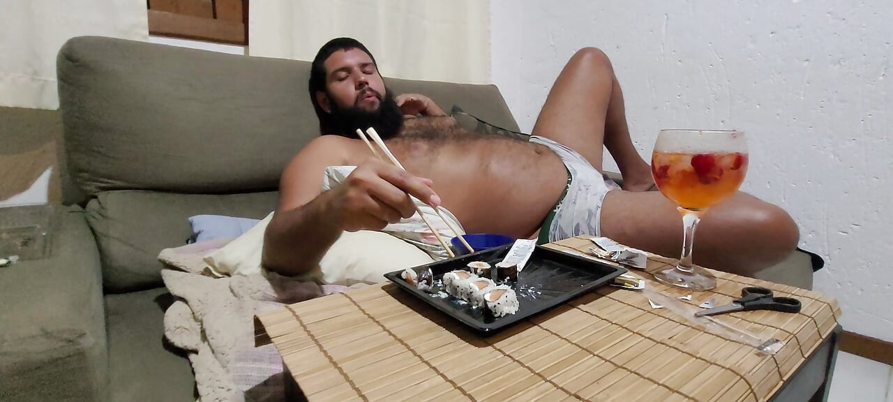 100-Piece Sushi Challenge: Completely Maxed Out & Bloated