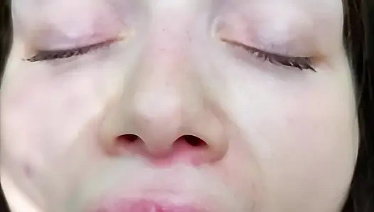 Кончил В Рот Замедленная Съемка 60 Кадров В Секунду