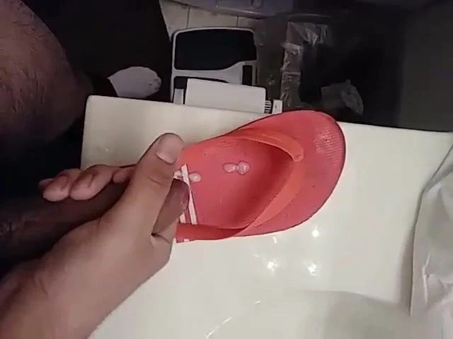 Thick Latina Moms step son Cums in her flip flops again