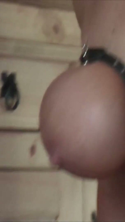 Was man sich alle so in die Fotze stecken kann Milf mit | Clip 2