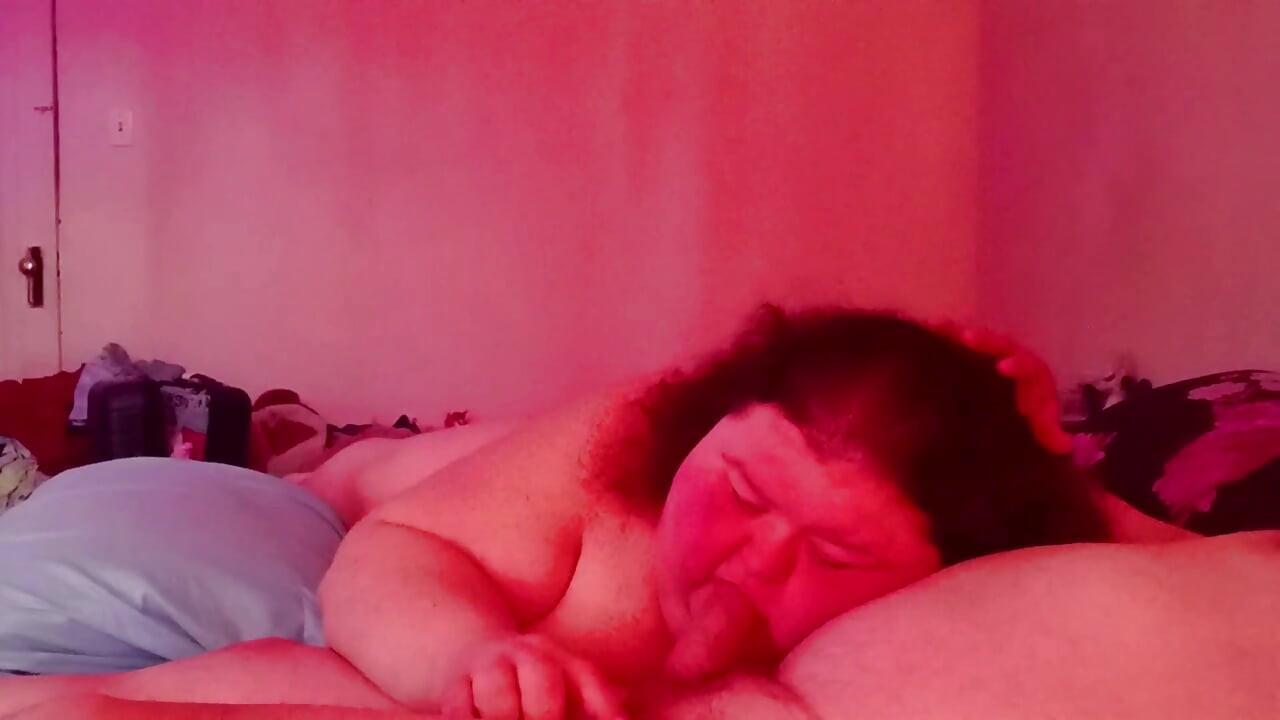 Butterfly Kisses Receives Deep Thrusting With Legs Wide Open After A Blowjob