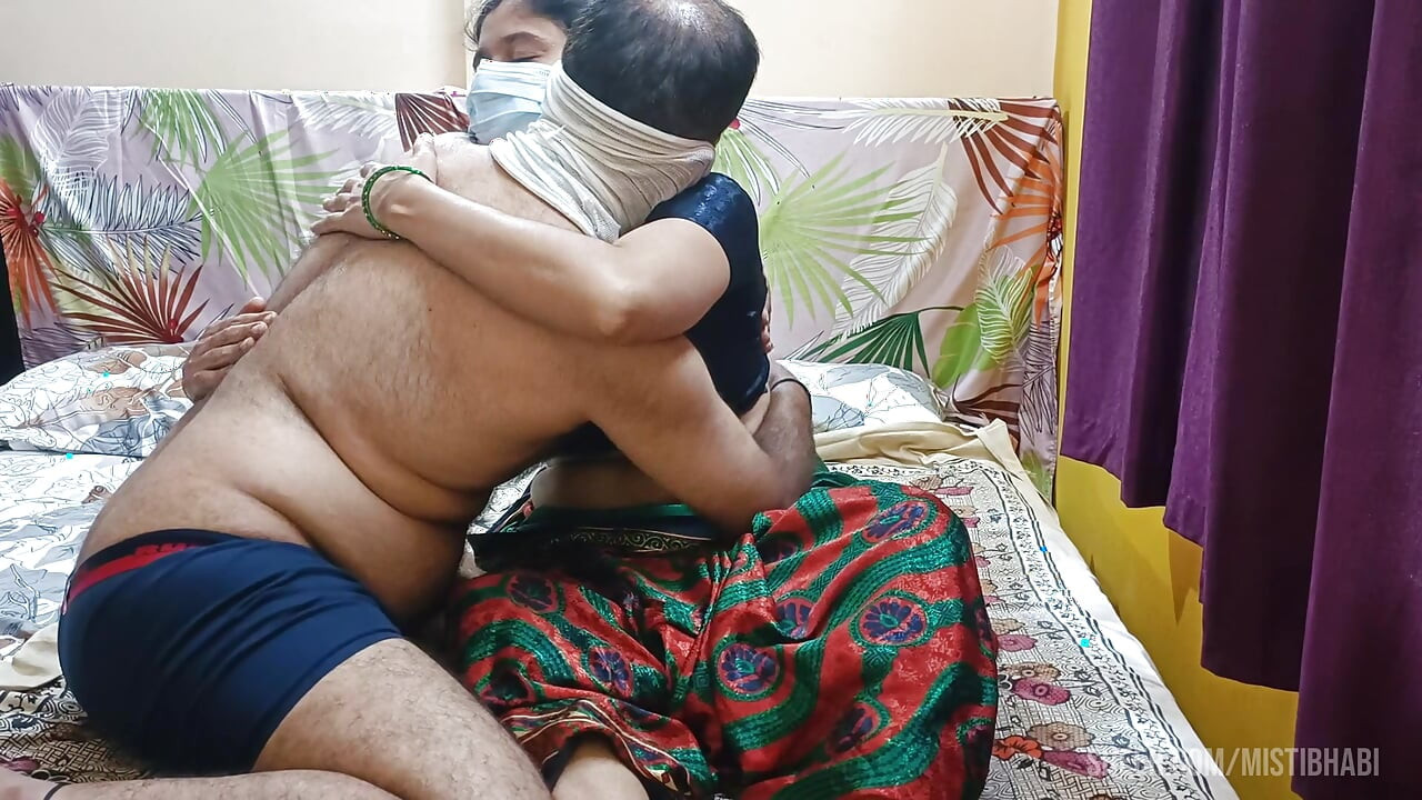 Desi Bhabi Hard & fast cream pie chudai with her driver