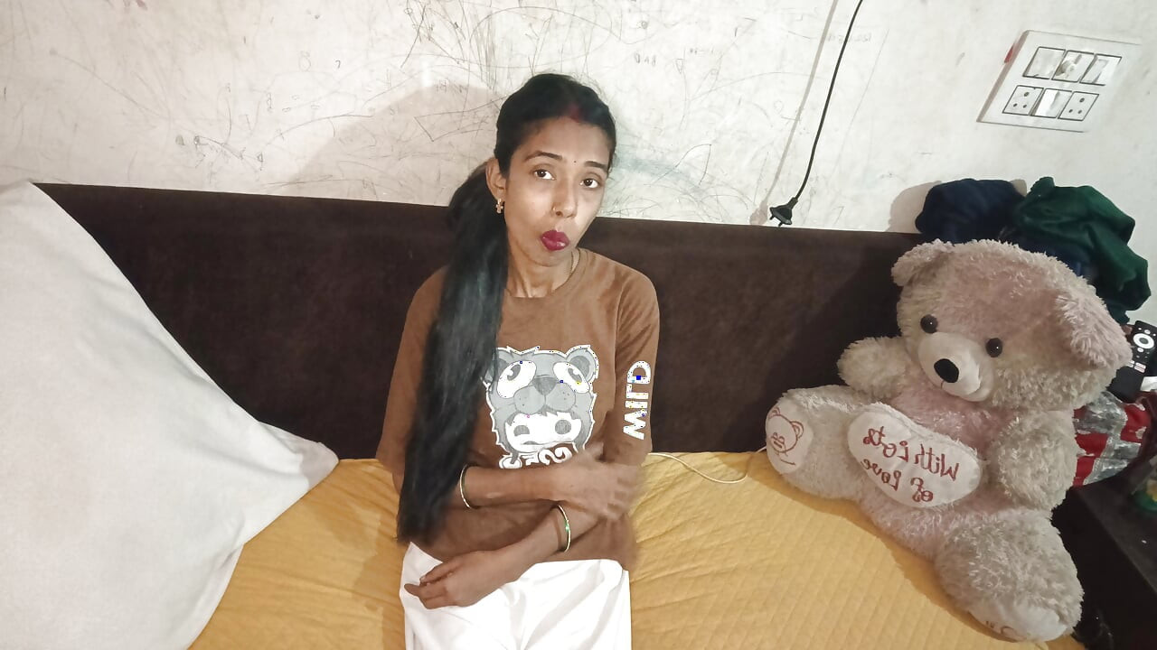 Desi bhabhi lund ko chush rhi ho or maze bhi utha rhi gai
