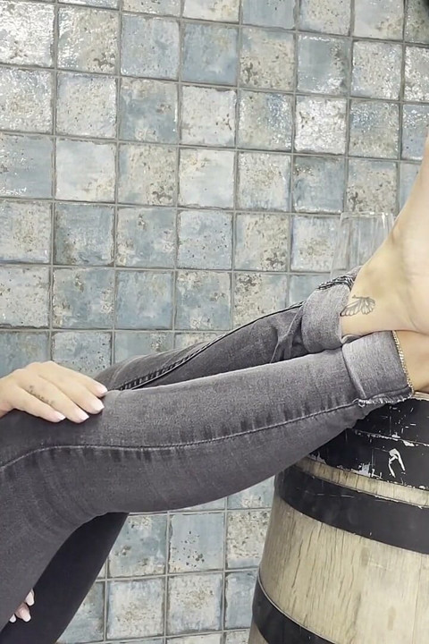 Masked Valeria Bare Sole Licking on Wooden Barrel