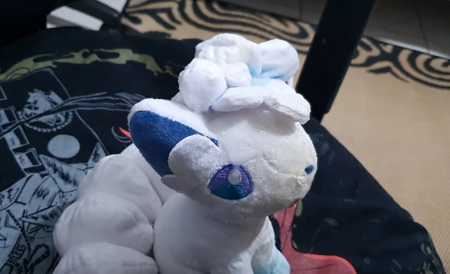 Alola Vulpix turning yellowed with my cum
