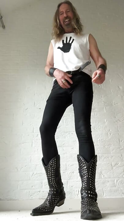 Longhairdude in Skinny Black Jeans, Black Hand T-shirt, New Rock Cowboy Boots Wanks and Cums