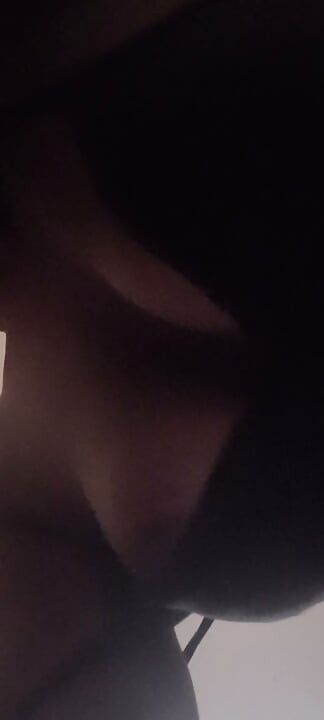 巨乳印度熟女被舔到高潮