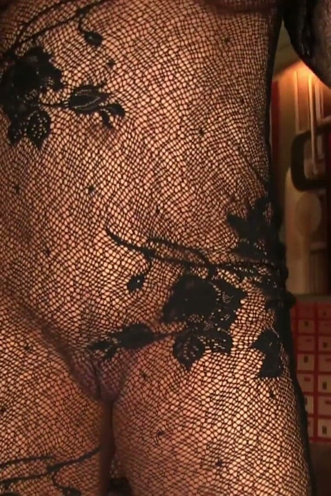 Masturbându-se cu Rachel în rochie transparentă