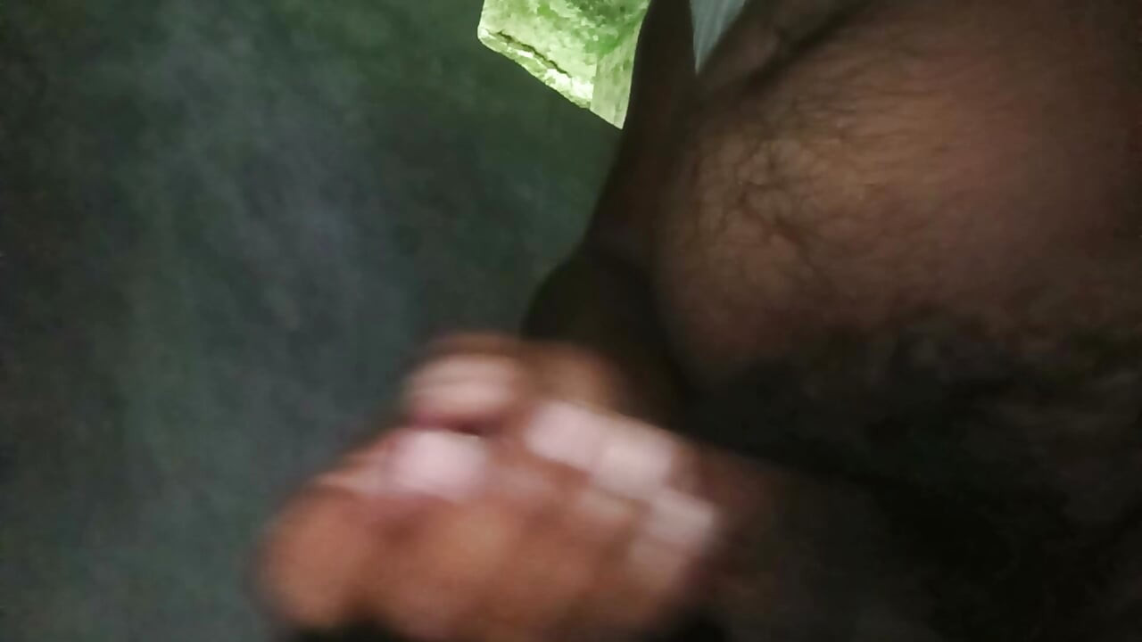 Un chico muy lindo follándose
