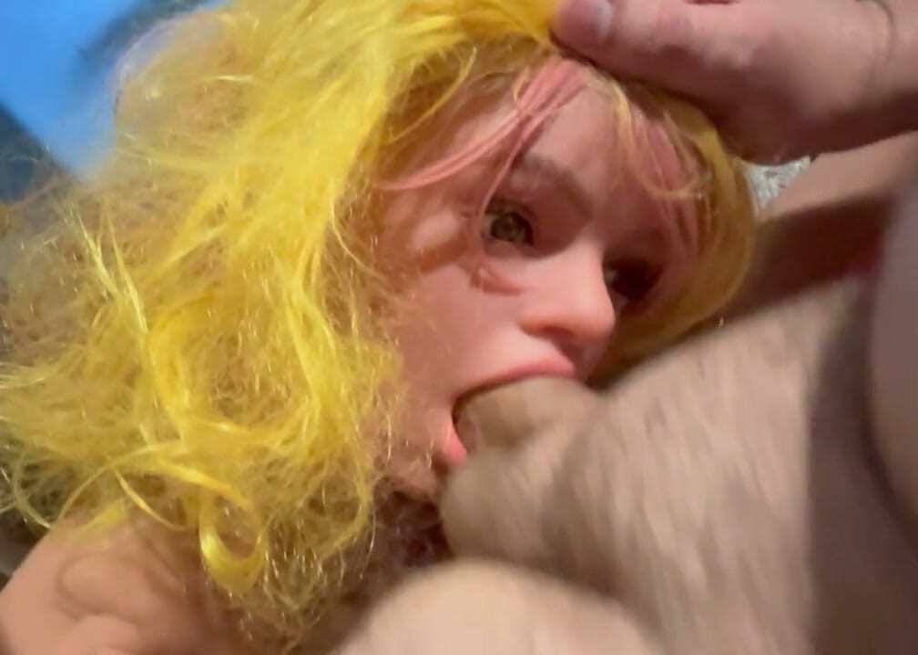 TPE Doll Blowjob