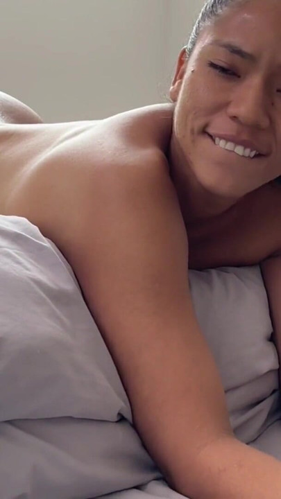 Look how I enjoy while they manipulate my pussy  -amateur couple- nysdel | Clip 2