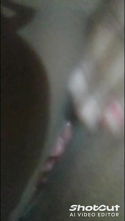 Desi bhabhi ji bani desi randi hui chut me khujli chaiyye chudai  ke liye taggda land