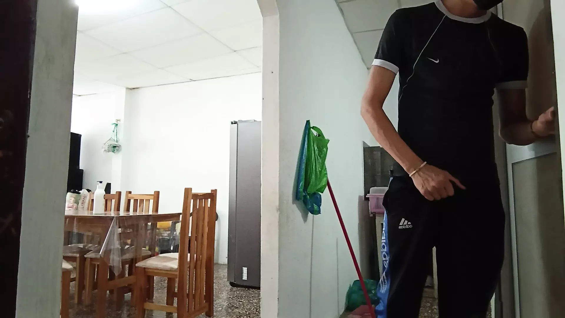 I jerk off my ridiculous cock while looking at a picture of my stepsister on my cell phone