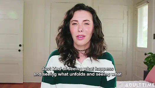 Casey Calvert bir hayranının değerli koleksiyonunu parçalıyor! | yıldızı röportajı | Adult Time