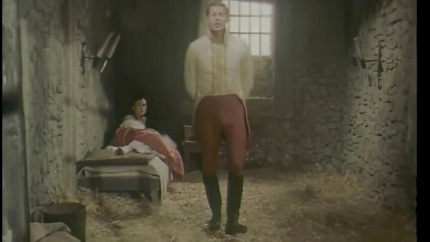 Bu MILF'in Penis Arzusu Hapishanede Azalmıyor