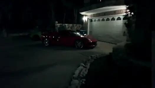 Lamborghini'de oral seks