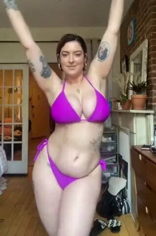 Nicole's Juicy Bikini Body