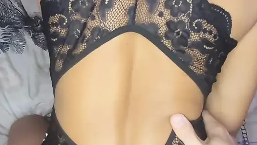 She tries anal perls and got an orgasm