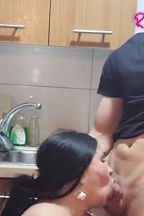 Video untuk penggemar: aku dientot sama cowok bertopeng di dapur