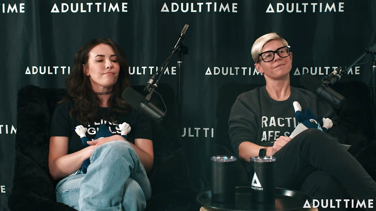 Alison Rey y Casey Calvert cuentan, Eras y Taylor Swift | el podcast de tiempo para adultos
