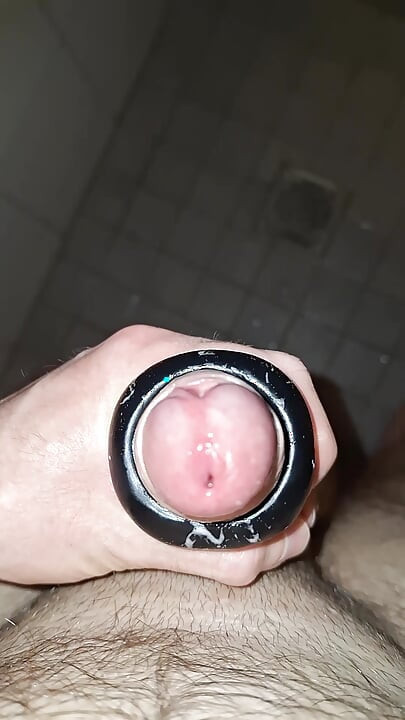 Spermashot med leksak 3