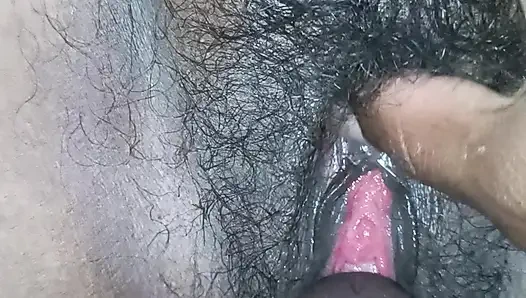 Hintli desi kız arkadaş sikişiyor