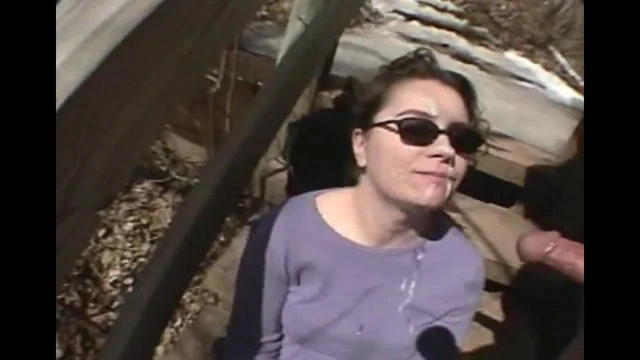 Outdoor blowjob and facial