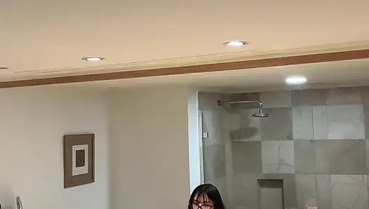 Schmutziger spiegel neckt, du hast mich beobachtet, bis ich in die dusche ging