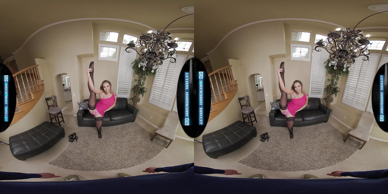 LETHAL HARDCORE VR - elastyczne paski MILF dla Ciebie przed rozprzestrzenianiem się szeroko dla penisa