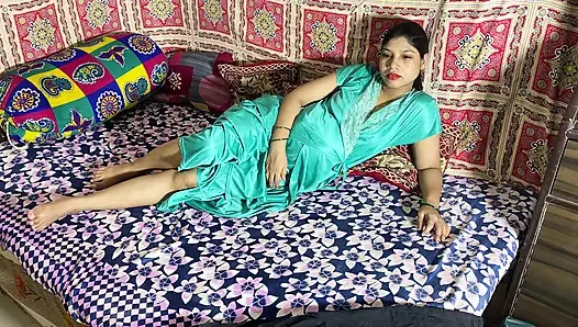 Tante seksi india yang super sange ini dientot habis-habisan sampai matanya menerang keenakan
