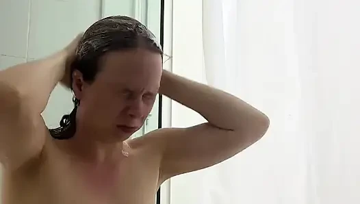 Kecantikan alami buang air kecil di bak mandi