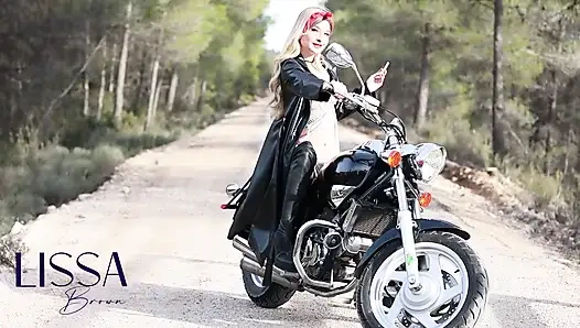 Özel motosiklet videoları mevcut