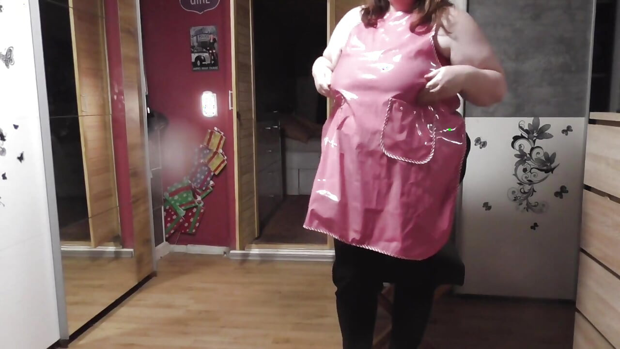 In the Rubber Apron I Flatten the Slippers