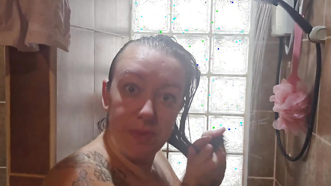 Jade Having a Sexy Soapy Shower & Shave