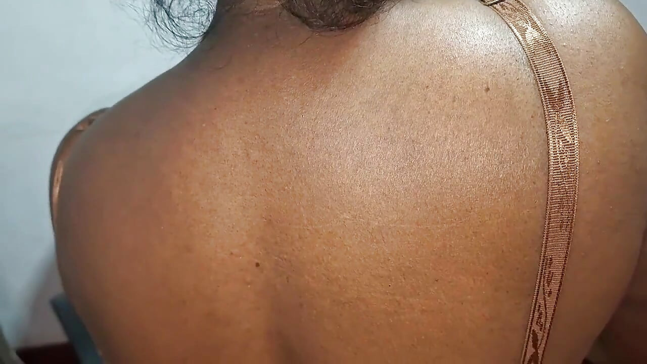 Lonely Indian Desi Bhabhi Hottest Video