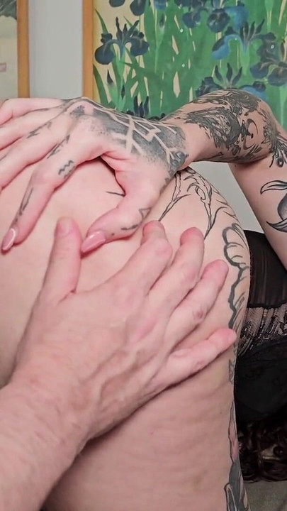 CREAMPIE and DEEP THROAT I get soaking wet and he cums inside me | Clip 1