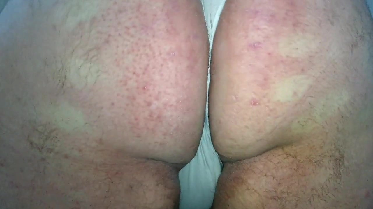 showing my asshole