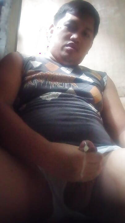 Hiding myself to masturbate until I cum