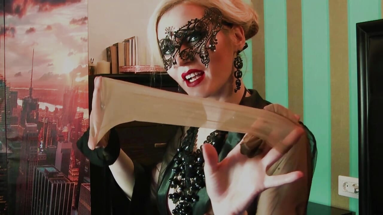 Aşırı dozda solucan külotlu çorap