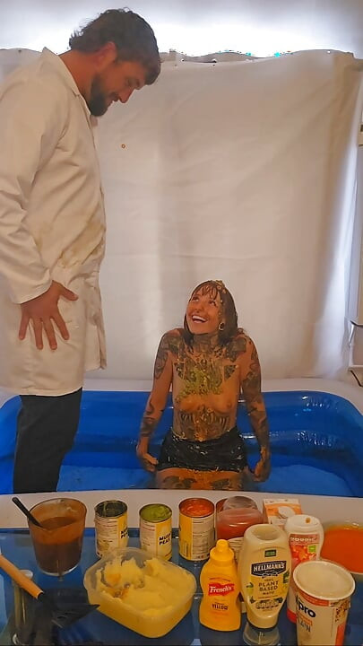 Messy Rimming and Anal in the Work Store Room Nds with Cum Eating