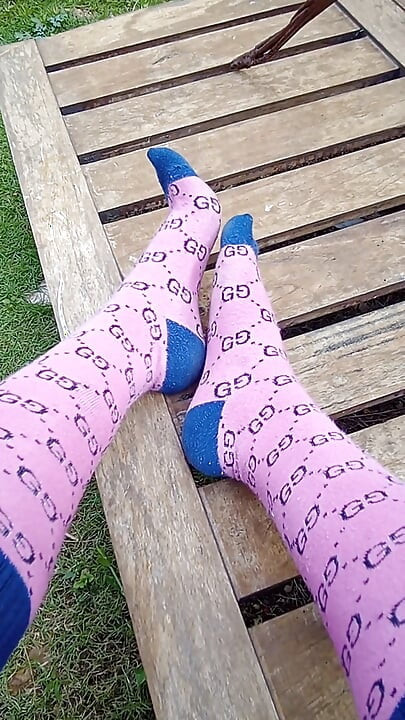 汗だくの足を崇拝しなさい