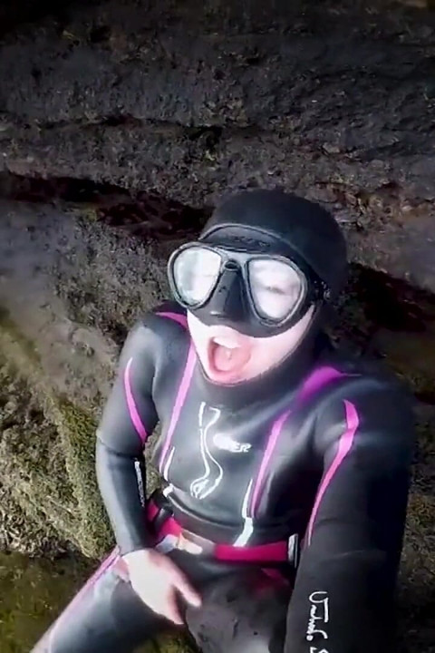 Neopren neopren-anzug & Tauchmaske masturbation am Meer