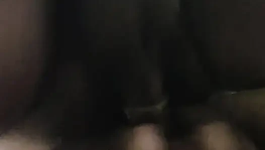 KOMŞU MARY ILE ANAL GÖTÜNE BIR YARAK VERIYOR